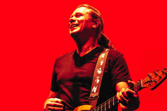 &CHcy;&icy;&ZHcy; & CO "THE BEST"