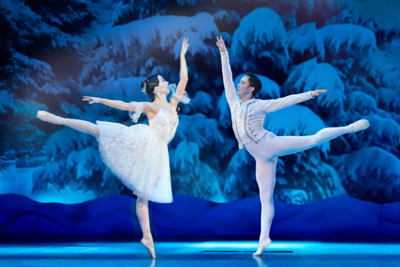 &Bcy;&acy;&lcy;&iecy;&tcy; &laquo;&SHCHcy;&iecy;&lcy;&kcy;&ucy;&ncy;&chcy;&icy;&kcy;&raquo;&period; &Mcy;&acy;&rcy;&icy;&jcy;&scy;&kcy;&icy;&jcy; &tcy;&iecy;&acy;&tcy;&rcy; &ocy;&pcy;&iecy;&rcy;&ycy; &icy; &bcy;&acy;&lcy;&iecy;&tcy;&acy;