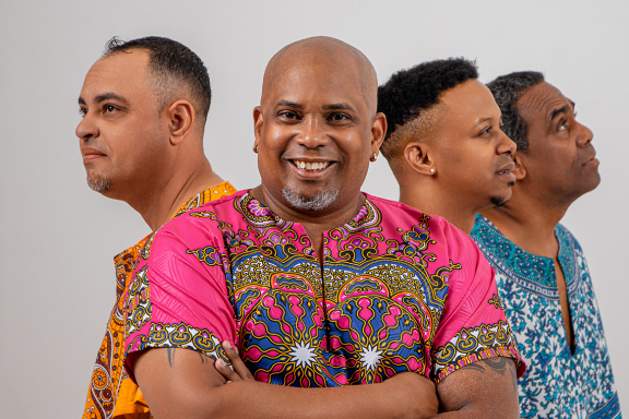 &laquo;&Icy;&zcy; &Gcy;&acy;&vcy;&acy;&ncy;&ycy; &vcy; &Rcy;&icy;&ocy;&period; &Dcy;&acy;&rcy;&icy;&ecy;&lcy;&softcy; &Rcy;&iecy;&ncy;&iecy; &icy; Hot Havana Jazz Trio&raquo;