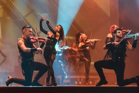 &SHcy;&ocy;&ucy; &laquo;&Scy;&icy;&mcy;&fcy;&ocy;&ncy;&icy;&chcy;&iecy;&scy;&kcy;&icy;&iecy; &Rcy;&Ocy;&Kcy;-&KHcy;&Icy;&Tcy;&Ycy;&raquo; &Lcy;&ucy;&chcy;&shcy;&iecy;&iecy; CONCORD ORCHESTRA